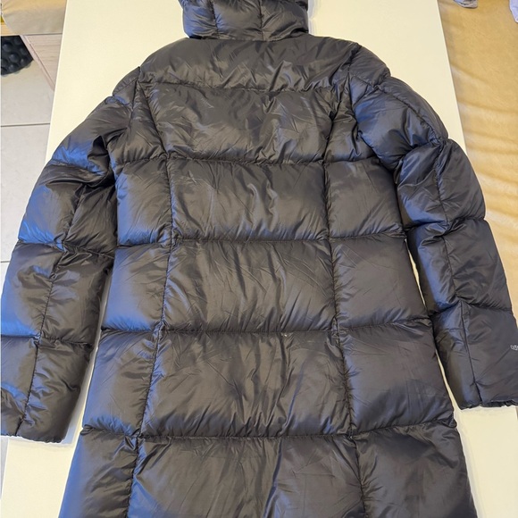 Eddie Bauer Women's Black Puffer Jacket - Picture 9 of 10